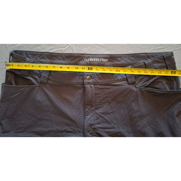 Duluth Trading Flexpedition Pants Men's 48x30* Gray Cargo Relaxed Fit, EUC - Picture 7 of 8
